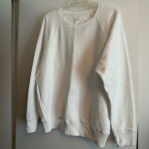 EUC Aerie textured white sweatshirt size xl, not oversized